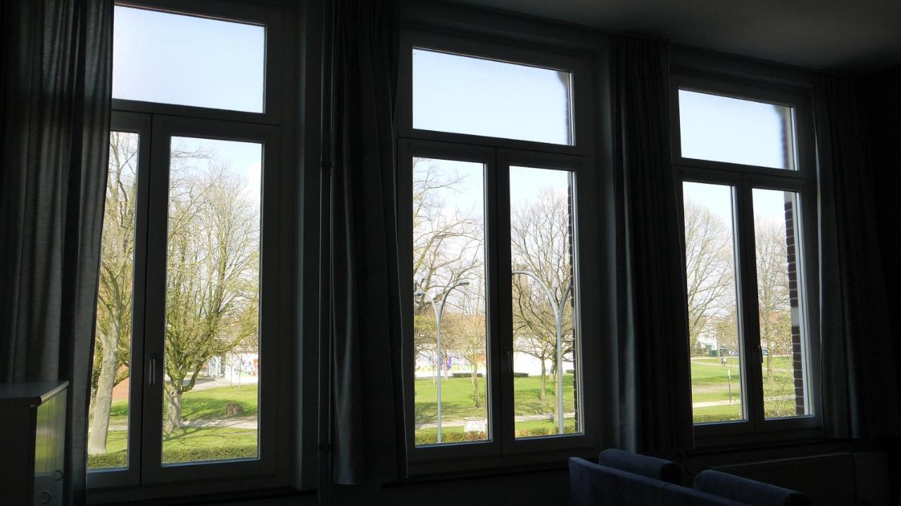 Op De Burg Bed & Breakfast Venlo Exterior photo