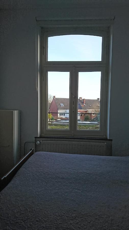 Op De Burg Bed & Breakfast Venlo Exterior photo